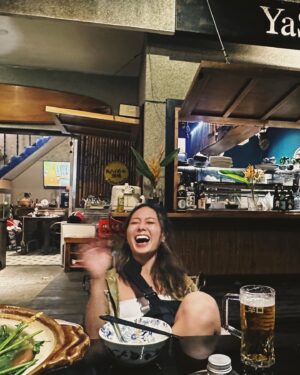 Teresa Daley Instagram - A night bathed in moonlight shared with twinkling souls.

We sang a sacred chant to the moon and wished you forever blessed by the universe.

My dear, how wonderful life is while you’re in the world.

Happy birthday.

📷 @viviendai0722 @remiimartinii