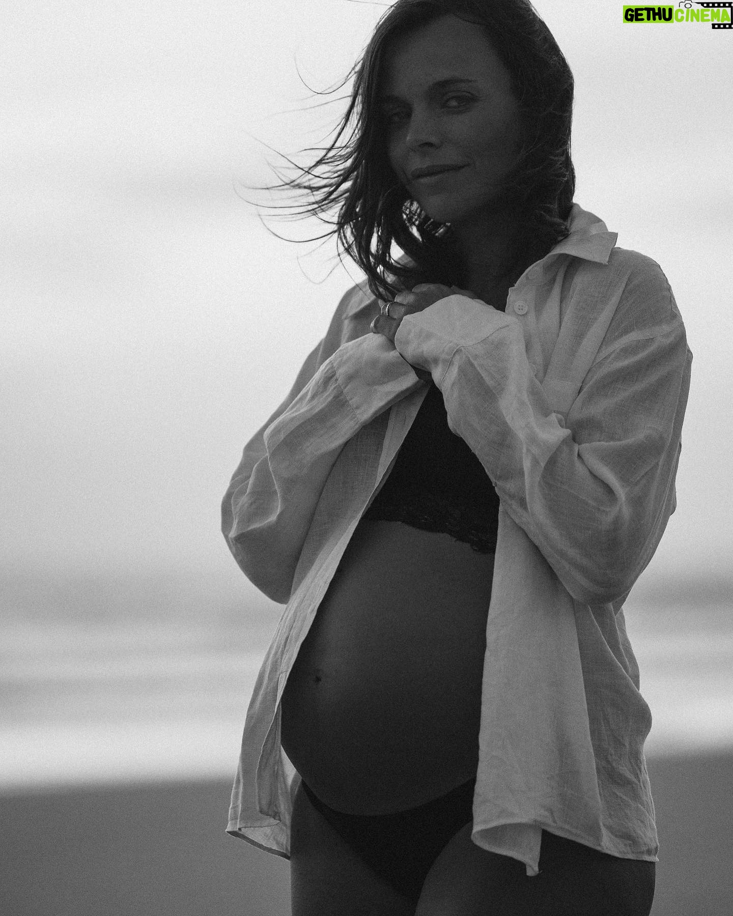 Teresa Macedo - 1.4K Likes - ________November feeling________
🫶🏻
📸 by @macedo
#pregnancy #bw #bwphotography #photooftheday #proudtummyowner