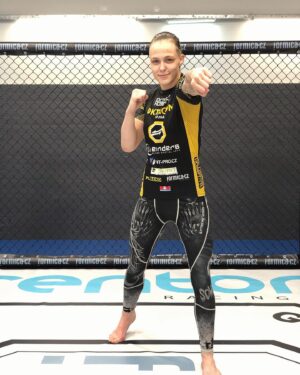 Tereza Bledá Instagram - 15 days to fight 🥊
@reindersmma @oktagonmma @extremehobbyshop.cz @fitproczech #mma #mmafighter #fighter #mmafighters #fighters #mmafight #fight #mmafights #fights #mmatraining #training #mmalifestyle #life #lifestyle #mmaworld #mmagirls #mmalife #boxing #wrestling #grappling