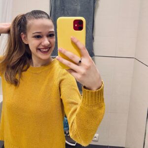 Tereza Těžká Instagram - Yellow 
#smile #happyday #yellow