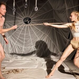 Tereza Těžká Instagram - Naše představení Tumor: Polyamor - kdo ho chce vidět, odkaz na lístky na mém profilu :) 

#tumor #polyamor #polyamory #performance #theatre #rubin #astudiorubin #shibari