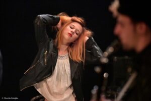 Tereza Těžká Instagram - Chybí mi divadlo ...
Představení Máj 🌸
#memories #beforecorona #theatre #art