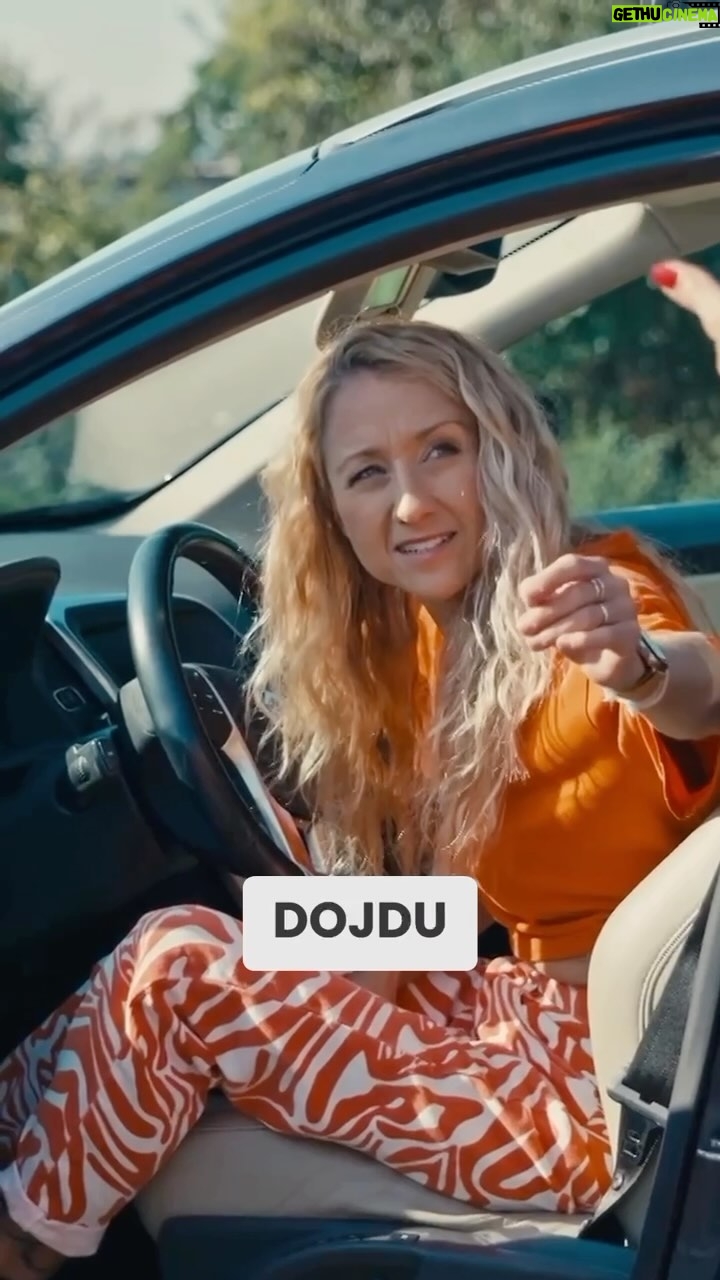 Tereza Tobiášová - 415 Likes - Tak když je to z lásky, tak to snad Terka Móně odpustí. 😂 Další díl pořadu Bábovky a plechovky II už dneska ve 21.25 na COOLu! 📺
#primacool #babovkyaplechovky #auta #holky #zabava #monikatimkova #terezatobiasova #premiera #novinka #televize