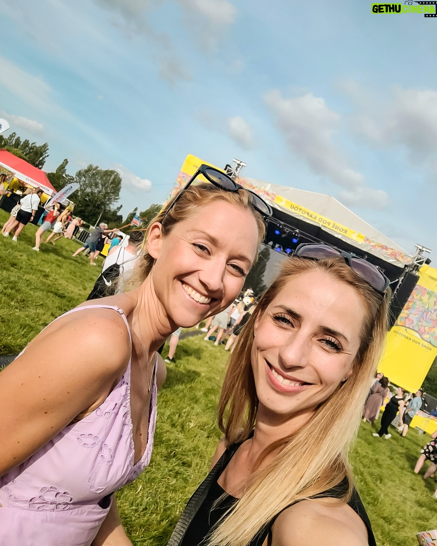 Tereza Tobiášová - 435 Likes - Akce za odměnu 😀❤️🌮🚴👏🏻
Díky @martinamalinaprasilova 🙏🏻
…a kromě těch, co tu jsou vidět, je v čele neviditelných @a.nedvidek. Díky a příště čau!