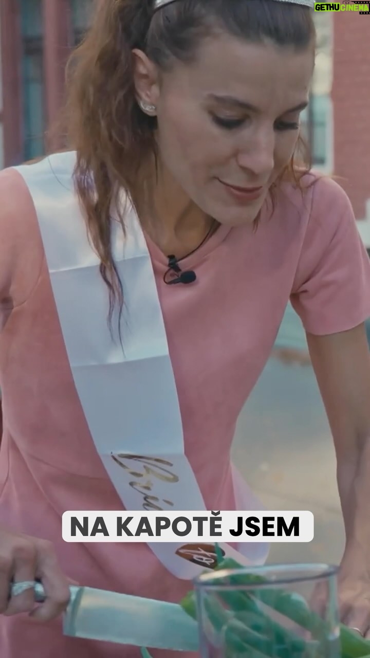 Tereza Tobiášová - 414 Likes - Na kapotě se toho dá dělat spoustu. 🤭 A Bábovky na ní dneska budou vařit. 😂 Druhý díl pořadu Bábovky a plechovky II sleduj už dneska večír na COOLu! 📺
#primacool #babovkyaplechovky #auta #vyzvy #premiera #terezatobiasova #monikatimkova