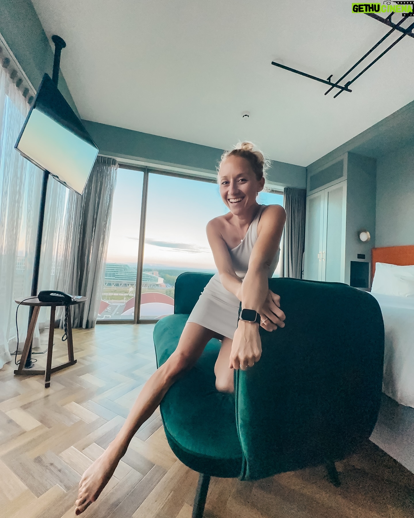 Tereza Tobiášová - 789 Likes - Takže dobré ráno, Asterdame!