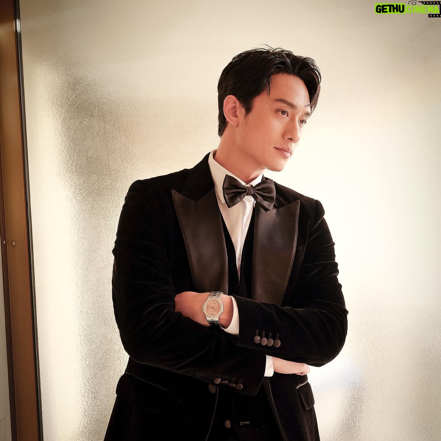 Terrance Lau - 52.2K Likes - Time flies in Cannes, but the moments stay in me.
#ChopardLovesCinema
#TheRedCarpetJeweller
#ChopardAlpineEagle