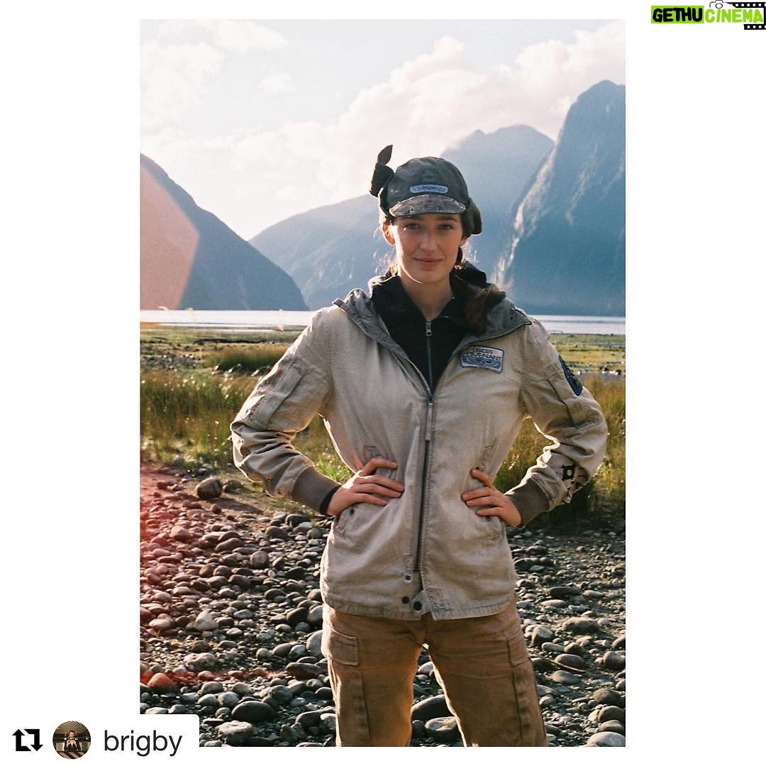 Tess Haubrich - 194 Likes - @brigby 😘 👽 🇳🇿