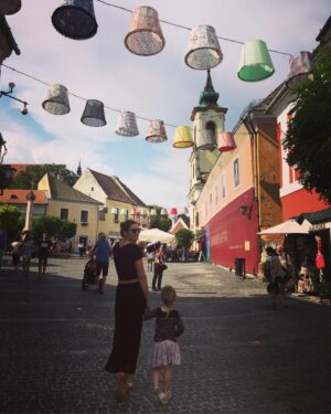 Tess Haubrich Instagram - European summer with my szám egy 💕
