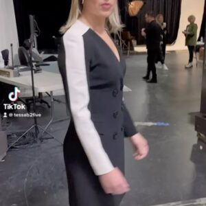 Tessa Bonhomme Instagram - HEADSHOT DAY!!!! Lil’ BTS action for ya. All in all, it was a great success!