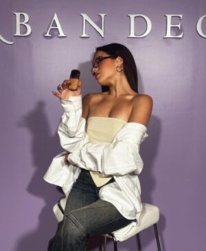 Tessa Brooks Instagram - A fun day celebrating the #UDfacebond foundation launch with @urbandecaycosmetics ❤️ #UrbanDecayPartner