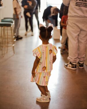 Tetona Jackson Instagram - Well… Harlie’s Dollhouse was a success! Thank you to everyone who made this party possible. Thank you @theprettyproject_ for capturing these precious moments. And a huge thank you to everyone who came out and celebrated Harlie’s special day with us 🫶🏾. Party planning is fun but I definitely need a break 🫠