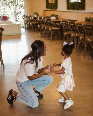 Tetona Jackson Instagram - Well… Harlie’s Dollhouse was a success! Thank you to everyone who made this party possible. Thank you @theprettyproject_ for capturing these precious moments. And a huge thank you to everyone who came out and celebrated Harlie’s special day with us 🫶🏾. Party planning is fun but I definitely need a break 🫠