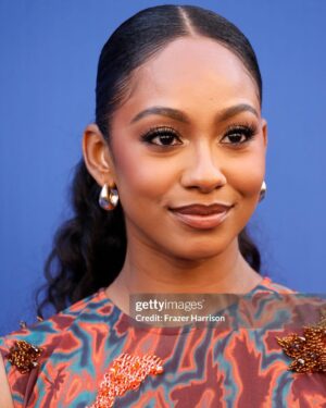 Tetona Jackson Instagram - Last night was nothing short of amazing. Thank you @cbstvstudios & @cbstv for such a beautiful event, and a night to remember. And thank you to my incredible glam squad for getting me right 🫶🏾

Make up: @makeupbyhendra 
Hair: @beautyxsophierose 
Styling: @ericowes
Dress : @onalajaofficial