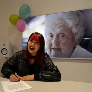 Teya Instagram - so happy to announce that i‘ll be releasing my very own and very first ep this year with @cloudkid 
apart from getting me a perfect grandma signing gift (including a disco planter, yarn and knitting supplies, a puzzle and premium tea for my flamingo mug) and making me sign the funniest contract in history, i‘m so grateful to be going on this scary & exciting journey with such an amazing team. i love every single person on there and i think, judging by the gifts, they know me well enough to know I wouldn‘t be doing this ep with anyone else ♥️👵🏻🪩