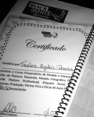 Thales Egidio Instagram - Modelo £ Manequim: 
Minha Profissão 
Minha Vida 
Meu Orgulho 
Minha Alegria 
Meu Ser 
Meu Jeito De Viver 📸🙏🏻💘 #modeloemanequim #modelofotografico #agênciablackwhiteestilo📸 @contatosagenciablackwhite 💖😍#caratinga #caratingamg #caratingacity #fashionbrasil #brasilia
#Modelo #model #passarela #desfile #desfilando #foto #fotografia #fotografar #fashionista #fashion  #look #job #style #modelopassarela #modamasculina #modelofotografico #desfiledemoda #modelos #minasgerais #modeloftheday #modelosmasculinos