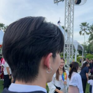 Thanaboon Kiatniran Instagram - สิ่งที่หลายๆคนต่อสู้กันมายาวนานวันนี้มันได้เกิดขึ้นแล้ว ยินดีกับทุกความรักที่เท่าเทียมด้วยนะครับ มันเป็นสิ่งที่สวยงามมากจริงๆ ประเทศไทยมี #สมรสเท่าเทียม แล้ว🏳️‍🌈