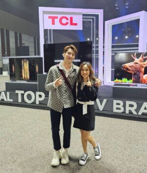 Thanaboon Wanlopsirinun Instagram - พี่ป้องไม่อยู่ เลยต้องมาแทน #tcl #discovertheunimagined @pongnawat