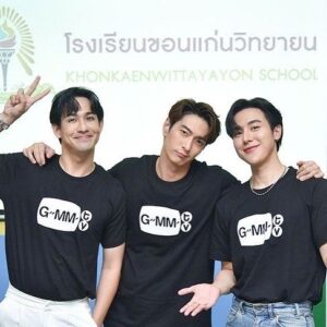 Thanaboon Wanlopsirinun Instagram - ขอบคุณน้องๆ ทั้งสอง รร ด้วยนะจ๊ะ #รถโรงเรียนSchoolTour2023xKKW
#รถโรงเรียนSchoolTour2023