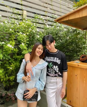 Thanawin Teeraphosukarn Instagram - HBD @Rose_varinya 🥳 
.
.
.
.
.
โตขึ้นอีกปีแล้วอย่าลืมเลี้ยงขนมน้องเยอะๆเย้🎉