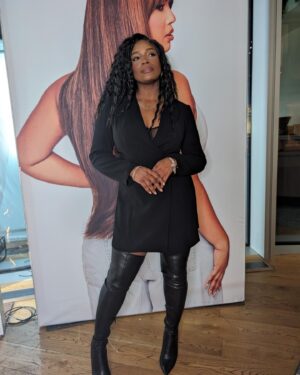 Thanyia Moore Instagram - Okay so hear me out....!

Last night I went to celebrate the beauty, the living icon, @mayajama and her collaboration with @beauty_worksonline 💫 

First of all, THANK YOU MAYA for inviting me 🥰💜

Secondly, if you're into hair extensions, I highly recommend these. There were samples there last night and they felt so soft 😍 They're natural so you can dye them and pretty much style them how you want! But here's the bit that peaked my interest... You can buy a CLIP ON FRINGE 😍😍 So, if you see me with my bald head and a fringe, MIND YA DAMN BUSINESS 👀😭😂🫶🏾

Always a pleasure to catch up with the beautiful vibe that is @realmandyvee 😘

Sidenote: I need to blend my make-up more... The patchwork that is my face, is killing me 😭😂 (wait till you see my 360) @harriotsglam, I tried to channel you but clearly the reception wasn't working 😭😂