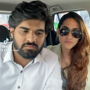 Thasha Krishnakumar Instagram - Villangathai vilai koduthu vaangirukaanga…