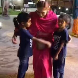 Thasha Krishnakumar Instagram - The purest  form of LOVE which is PRICELESS ♥️

Ellam pugalam iraivan oruvanukkey ♥️ #reelsinstagram #kids #explore #explorepage #love