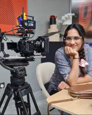 Thasha Krishnakumar Instagram - I have always wanted to be a BOY and this was a dream come true 😂Watch Maya Bazaar on Astro (19 July 2023) ♥️♥️♥️

Mua: @meenashribeauty 
Wardrobe: @kedai.lah 
Clicked by: @meenashribeauty thanggam ♥️