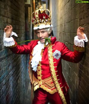 Thayne Jasperson Instagram - 🤴🏻He’s baaaaaaccccckkkkkkk!! #KingThayne The lll #Hamilton #SeaburysFreeThoughts #OffWithTheirHeads!! #Broadway baby #ShowTime #YouComin?