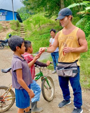 Thayne Jasperson Instagram - 💧Water filtration, smokeless stoves, shoes in los aldeas #Guatemala #TheReturn #LightALife #CleanWater #HealthyLungs #SeaburysFreeThoughts #Hamilton @lightalifecharity