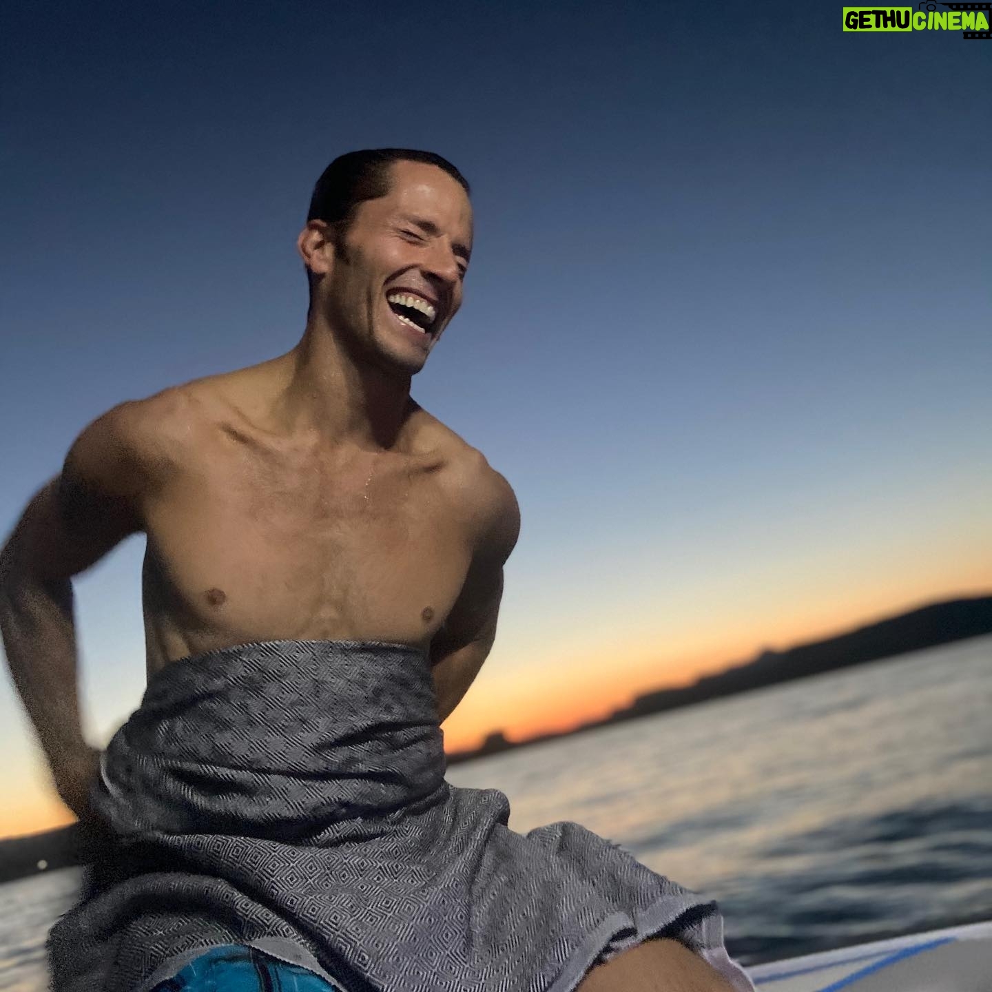 Thayne Jasperson - 10.3K Likes - 🤣Caught 🤣
•
•
#SeaburysFreeThoughts #LiveLaugh #Summer..PleaseDontEnd
#Hamilton