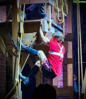 Thayne Jasperson Instagram - 🎭Over 2000 shows of Hamilton and I’m STILL hangin around…🐒 
#LastOG #Broadway..baby #SeaburysFreeThoughts  #Hamilton #NYC 📷: @itsrobertwalters #RehearsalMomentCaptured #IfTheseWallsCouldTalk