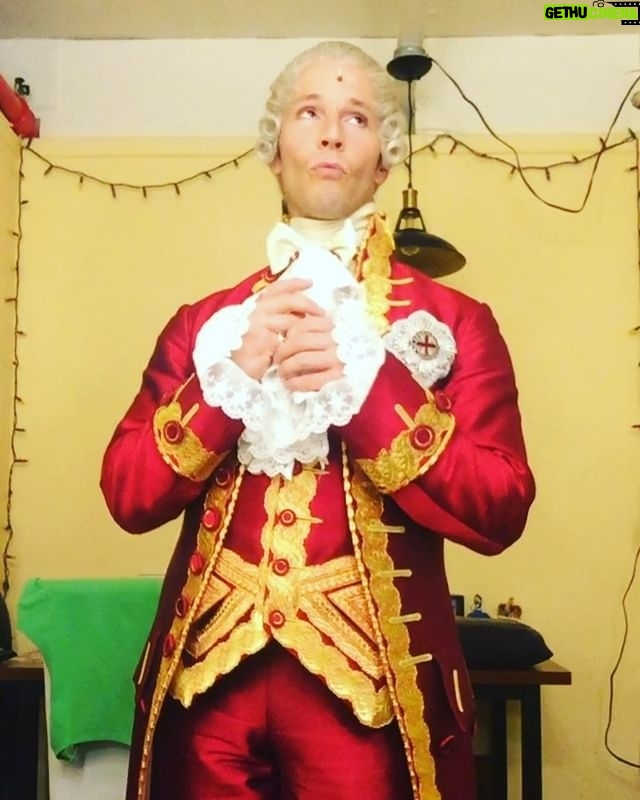 Thayne Jasperson - 8.2K Likes - The woes of a lonely king 👑#BloodyAmericans #SeaburysFreeThoughts #KingGeorge #Hamilton