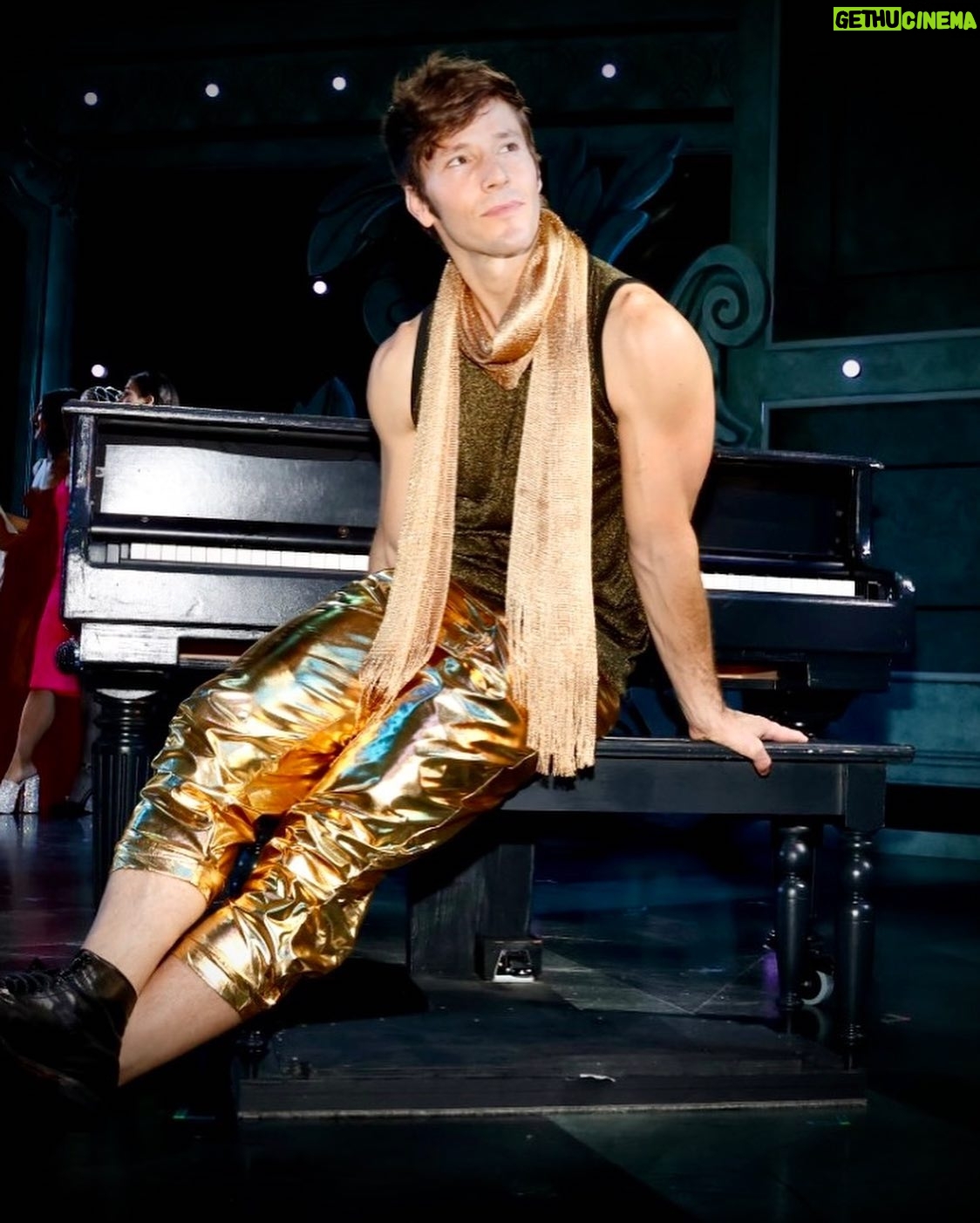 Thayne Jasperson - 7.7K Likes - ✨…and I don’t think im dreaming….@katenash 👑💜
•
•
#OpeningNight #OnlyGold @mcctheater
📷: @bruglikas & @bwaysho @officialbroadwayworld
#SeaburysFreeThoughts…☺️
