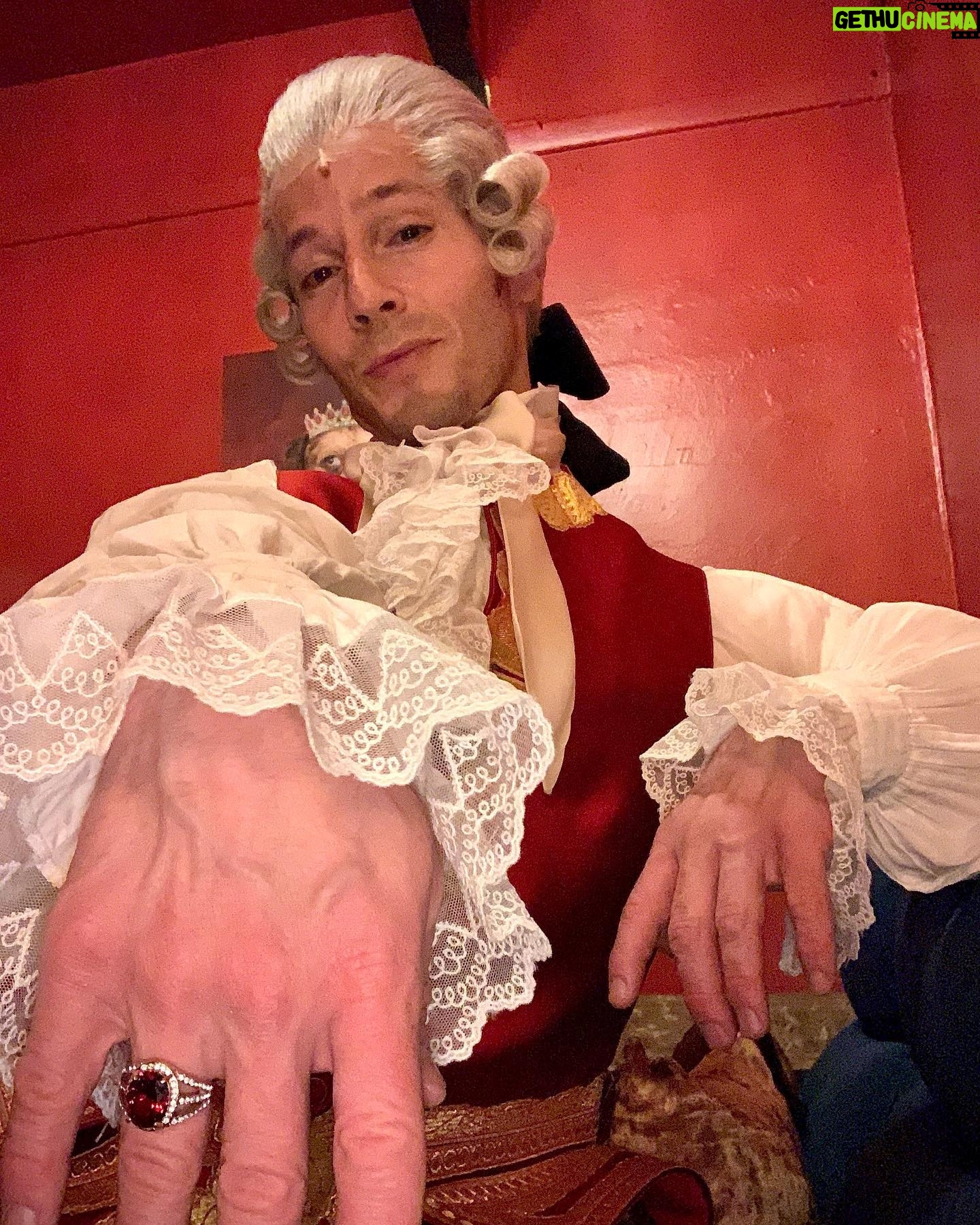 Thayne Jasperson - 9.3K Likes - 👑Your Highness…
•
•
#KingThayne #HesBeenBackAllWeekend 😜#WhereAreYou #SeaburysFreeThoughts #Hamilton