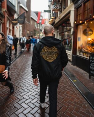 The Prophet Instagram - I was born and raised in Amsterdam! Where are you from? 🌏

-
#djtheprophet #theprophet #hardstyle #amsterdam #scantraxx