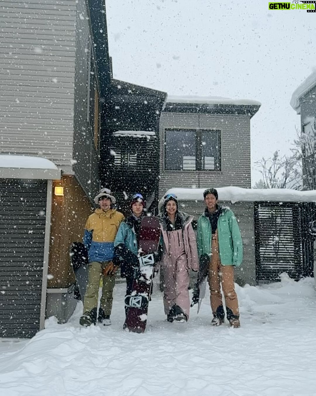 Theeradej Wongpuapan - 33.3K Likes - แพัในความแอ็ค😬❄️👋🏠❄️ #shimogoryohouse