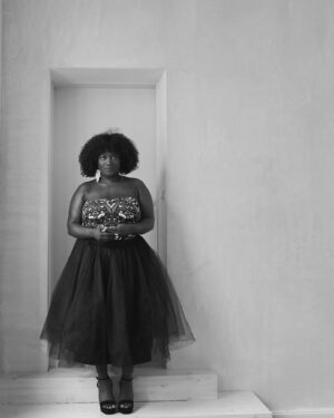 Thelma Buabeng Instagram - Cover für mein 1. Album steht. 
Fehlt nur noch das Album.

Danke für das geile Shooting 
@carolin_windel 🙏🏿💯🖤

#agirlcandream 
🖤🖤🖤🖤🖤🖤