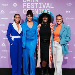 Thelma Buabeng Instagram - Thanx for having me @reeperbahn_festival it was so nice 💯

@hihadnet like always a fantastic  host and I finally saw amazing @enissa_amani on stage spreading so much positive energy #queens 💯

Thanx to everyone on stage and behind the scenes @reeperbahn_festival ... I had a blast 💯

#reeperbahnfestival #music #newgeneration #diversity  #thankyou 
🖤💯🖤

Mantel: @my_little_bukhara 🙏🏿💯

Slide 1& 2 📸 Robin Schmiedebach