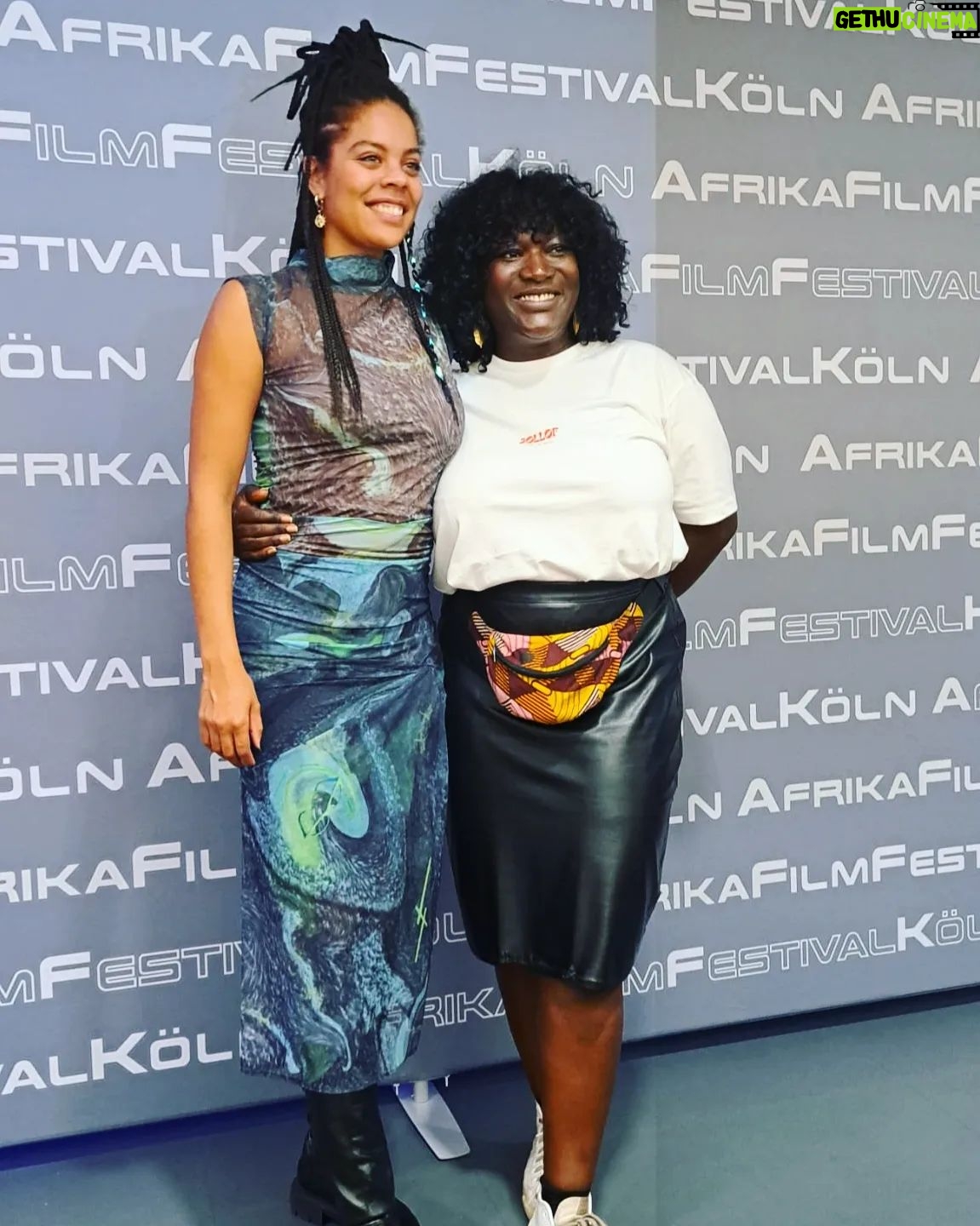 Thelma Buabeng - 815 Likes - I am still overwhelmed and so grateful for @afrikafilmfestivalkoeln and our screening of @clashingdifferences
It was my first time watching our movie with audience and their reactions went beyond my imagination and I really mean beyond. 🖤🙏🏿🖤
Thanx to everyone @afrikafilmfestivalkoeln for taking so good care of us at your wonderful festival.
WE WON THE AUDIENCE AWARD. 🖤💃🏿🖤
THANK YOU SO MUCH 🖤🙏🏿🖤
Jollof Tshirt @afayo.thelabel 🖤🙏🏿🖤
#afrikafilmfestivalköln #clashingdifferences #wewon #audienceaward #thankyou
🖤🖤🖤🖤🖤🖤🖤🖤🖤🖤🖤🖤