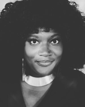 Thelma Buabeng Instagram - My new years resolution:

Waking up 
Being wonderful 
Going to bed

HAPPY NEW YEAR EVERYONE 🍾💃🏿✨️🖤

#joinme
#spreadlove
#profreedom

🖤🖤🖤

📸 @victoria.jung_