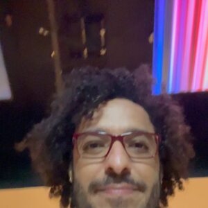 Thiago Almasy Instagram - Sobre sonhos se tornando realidade. Que presente poder fazer parte disso! Vamo nessa @netflixbrasil #SegundoAtoNetflix