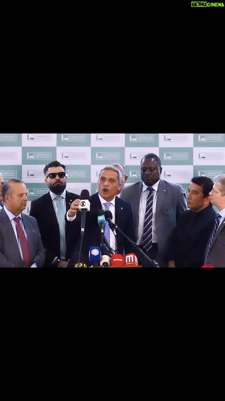 Thiago Asmar - 72.6K Likes - GLOBO FOI DESMORALIZADA POR DEPUTADO FEDERAL! VEJA PORQUE VOCĆ NĆO PODE ASSISTIR Ć GLOBO, SE VOCĆ FOR DE DIREITA!