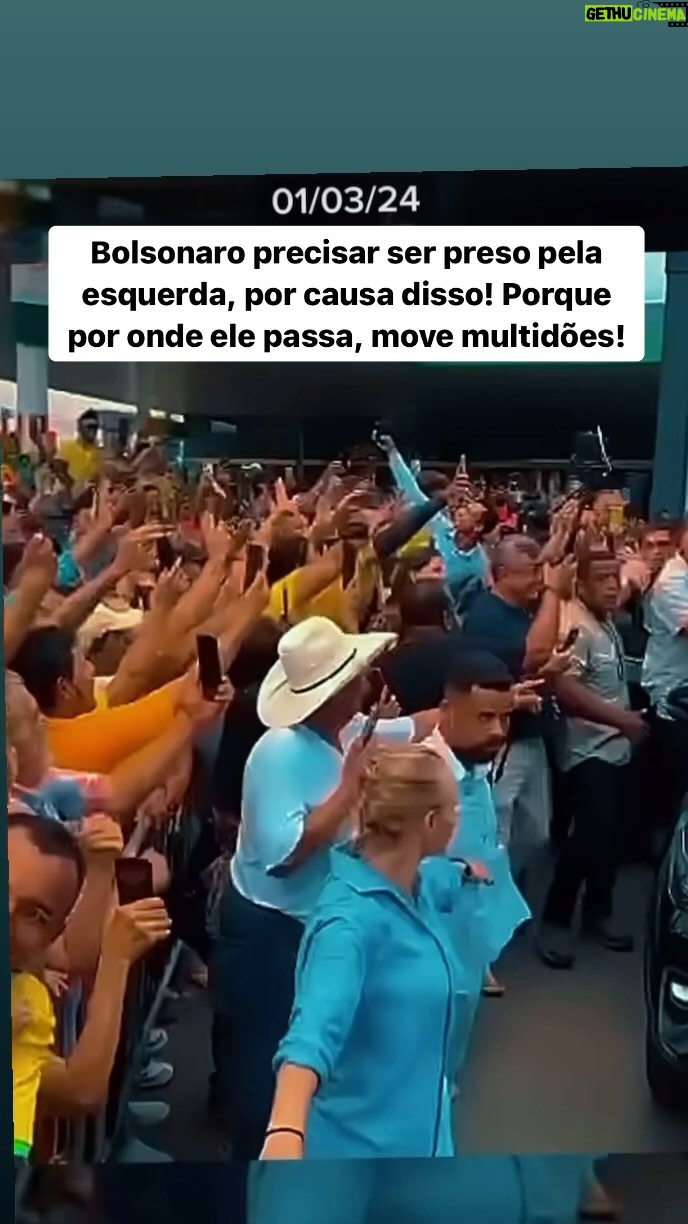 Thiago Asmar - 38.5K Likes - BOLSONARO MOBILIZA MULTIDĆO EM NOVA ODESSA, SĆO PAULO! POR ISSO A ESQUERDA TENTA PRENDER ESSE HOMEM A TODO CUSTO! PORQUE Ć O ĆNICO NO BRASIL CAPAZ DE MOVER MULTIDĆES!