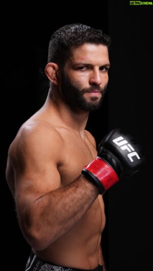 Thiago Moises Instagram - 🇧🇷 Você está buscando sua melhor versão todos os dias ? Se não está, está esperando o quê ? 👊🚀
🇺🇸 Are you looking forward to be your best version every day? If not, what are you waiting for? 👊🚀
.
.
.
#mma #motivação #motivation #ufc #mmabrasil #ufcbrasil