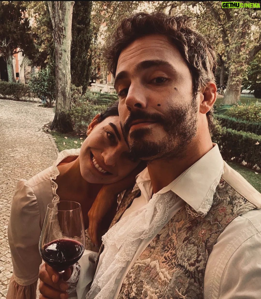 Thiago Rodrigues - 3 Likes - Com minha parceira @joanabalaguer em Lisboa em 2020 trabalhando com estilo...
Para os mais antigos, Jaque e Bernardo...
#tbt