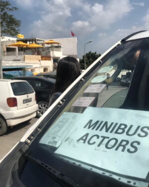 Thiago Rodrigues Instagram - Em 2019 fui pra Tunísia com a equipe da TVI de Portugal. Fomos gravar cenas no deserto para a novela Prisioneira. Chegamos em Tunes, a capital, dormimos e pegamos estrada. Sete horas até Tozeur bem ao sul. Um lugar absolutamente diferente de tudo, em todos os sentidos.  Foi uma experiência muito doida. #tbt #tunisie #tunis #Tunísia 🇹🇳
