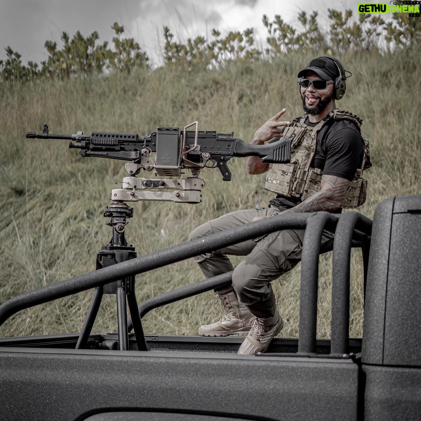 Thiago Santos - 6.9K Likes - The Expendables š
.
Os MercenĆ”rios š
.
(M240 Machine Gun)
@tee_gun_vault
@thevaultff
@guarddogbodyarmor
šø @mariannakheyfets @ebmidia