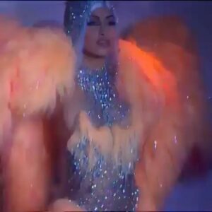 Thierry Mugler Instagram - 🔊✨👄✨Entering the new year like gorgeous #YasmeenGhauri 💗1991 - HAPPY NEW YEAR TO ALL !!!
- FW 91/92 - Shiva collection - #Muglerarchives #mugler #thierrymugler #muglerized #manfredthierrymugler #camp #metcamp ©Thierry Mugler⠀⠀
Manager : @jbrougeot #jbrougeot