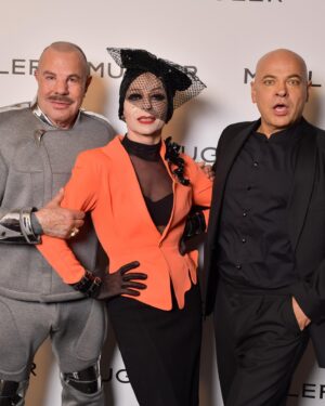Thierry Mugler Instagram - More friends, beauties and artists ! ♥️ @natashapoly @noonoouri @stephenjonesmillinery @jcdecastelbajac @dominiqueissermann @audreymarnay @ninadelianin @alicedufour @lola_dragonessvonflame @leondziemaszkiewicz 
.
.
.
Thierry Mugler : Couturissime, opening party in Paris @madparis
-
-

An exhibition initiated, produced and circulated by the Montreal Museum of Fine Arts @mbamtl in collaboration with Mugler which restored the designer’s heritage couture and ready-to-wear pieces.
Presented by the Musée des Arts Décoratifs de Paris @madparis with the support of the Maison Mugler.
-
An exhibition curated by @thierrymaximeloriot guest curator for the Montreal Museum of Fine Arts.
-
Photographer @zefashioninsider for Mugler
#mugler #muglerarchives